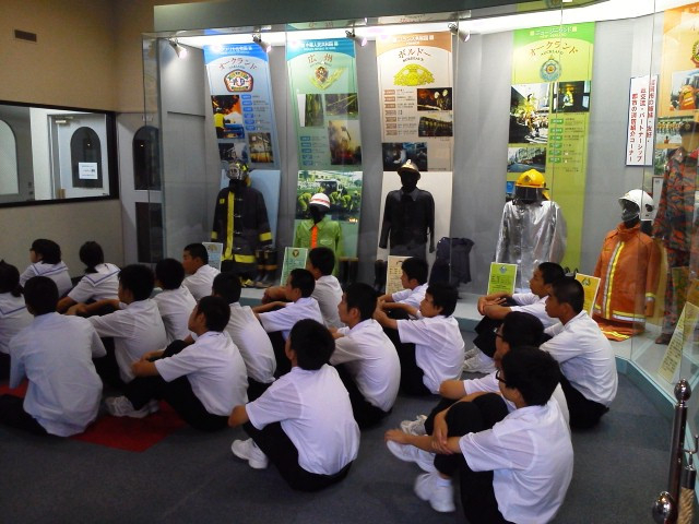 防災センター体験中