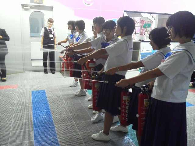 防災センター体験中