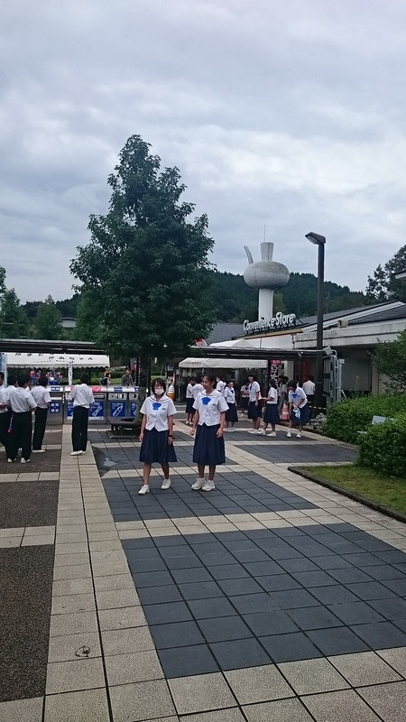修学旅行１日目(山江SA)