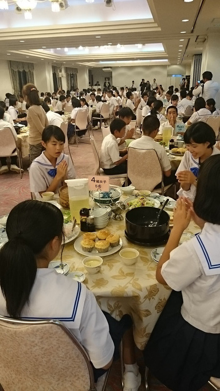 修学旅行１日目（晩御飯②）