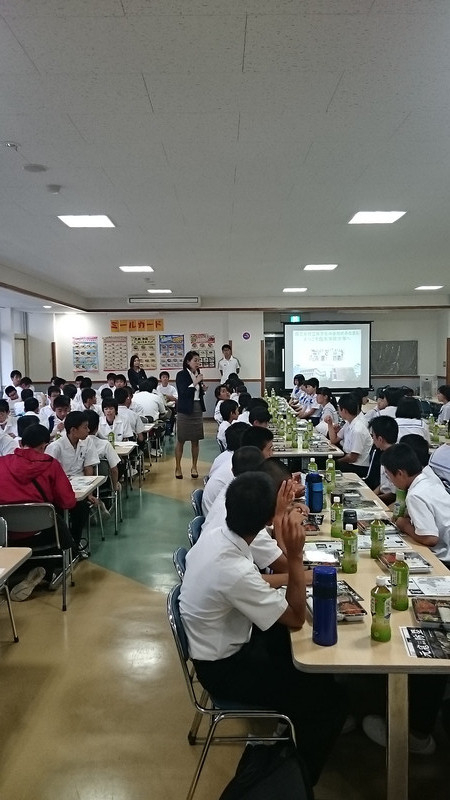 修学旅行２日目（昼食in西南学院大学）