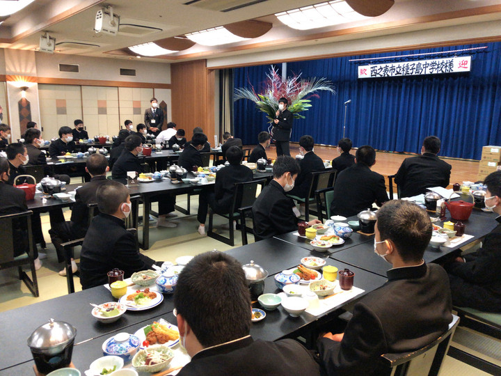 Eff4c344a5454156a1fd7b7b397e269f