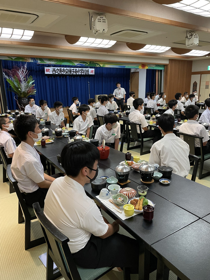 Afd420087d5642c9b0d989966578a30d